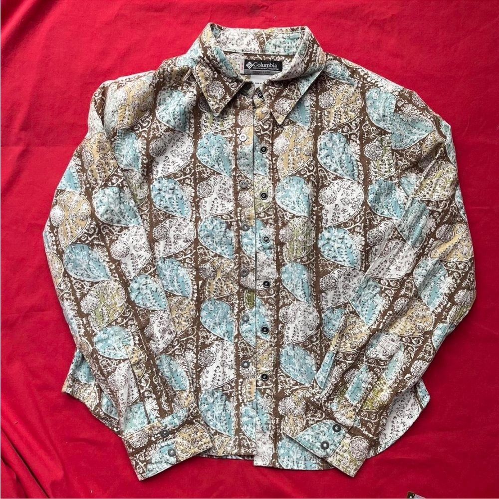 Columbia Brown and Blue Casual Button Down Shirt size M Petite